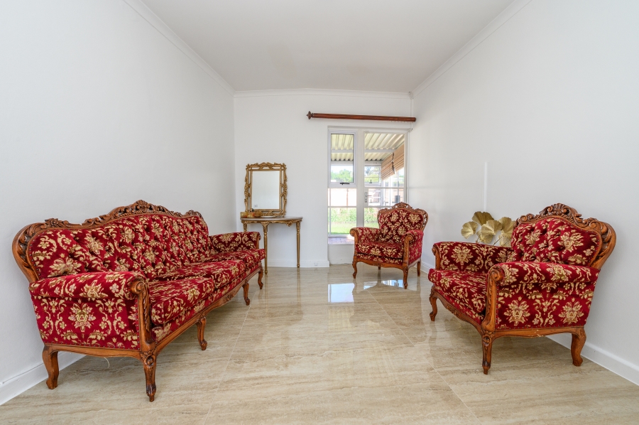 7 Bedroom Property for Sale in Summerstrand Eastern Cape